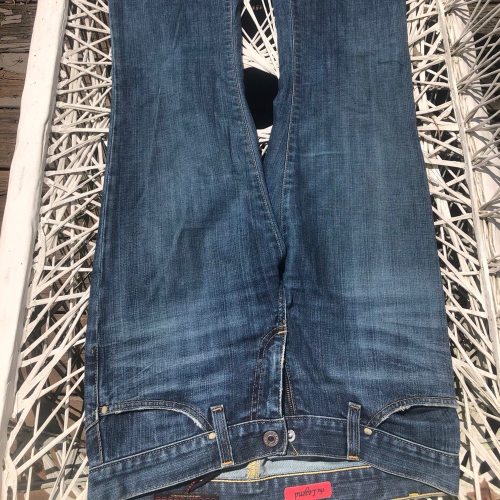 Great-Looking - barely worn AG Jeans